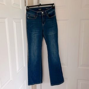 Judy Blue slim boot cut jeans size 5/27 like new condition!